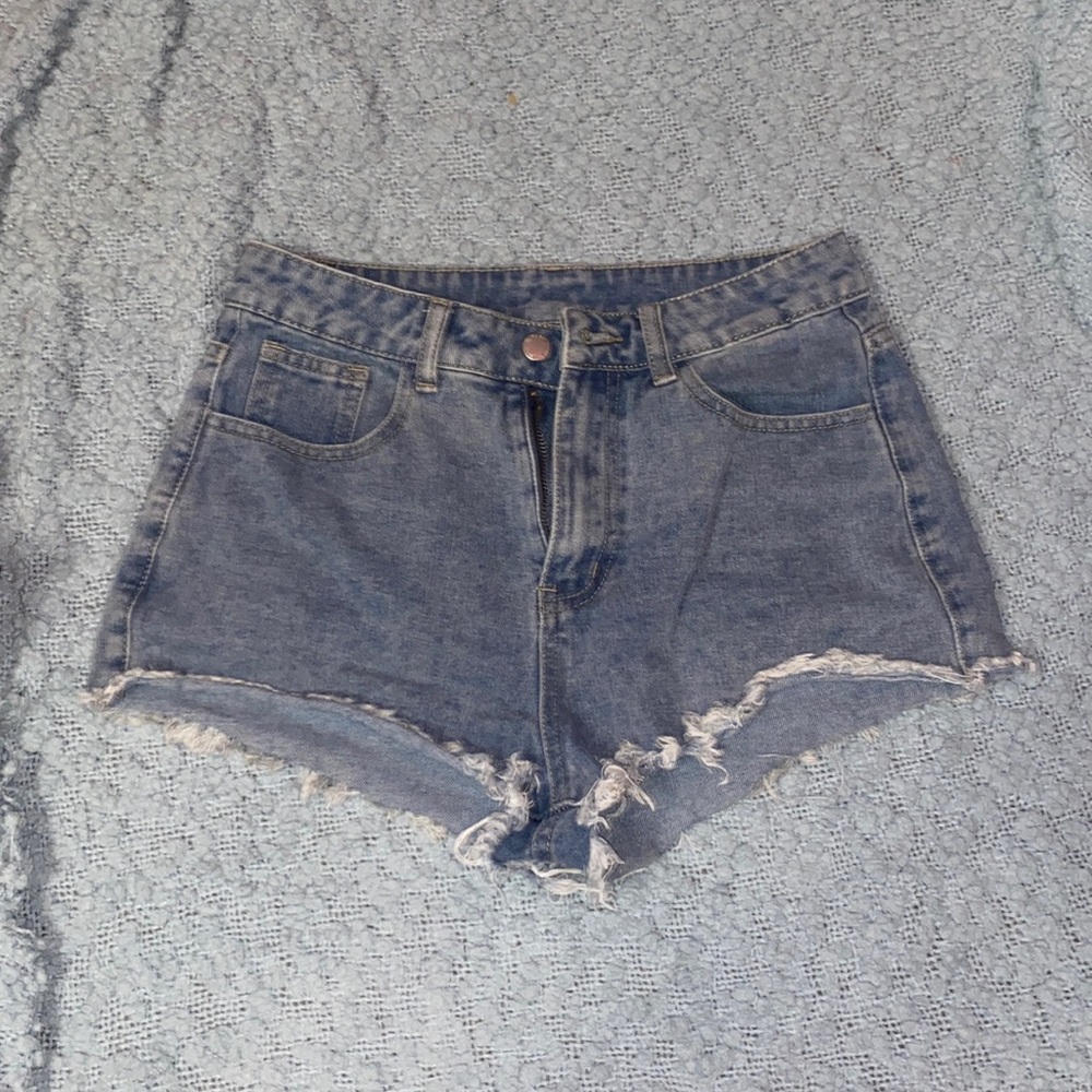 Women’s short jeans